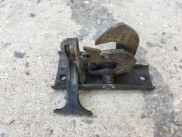 Замок капота Mercedes E-Class (W211) 2002-2009  