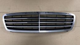НЕТ В НАЛИЧИИ Решетка радиатора Mercedes C-Class (W203) 2000-2008