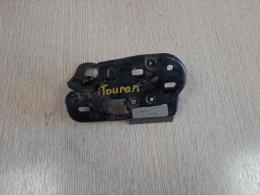 Обратная часть замка капота Volkswagen Touran (I) 2003-2010