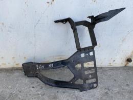 Кронштейн правой фары BMW 5 Series (E60) 2002-2010