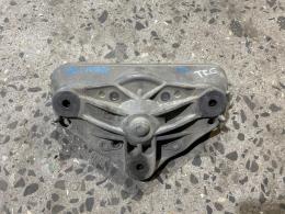 Опора переднего амортизатора Volkswagen Touareg (I) 2002-2010