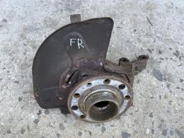 Кулак поворотный передний правый Opel Astra (H) 2004-2014