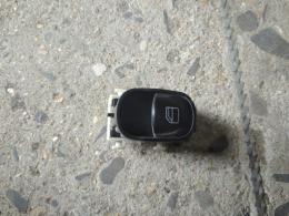 Кнопка стеклоподъемника задней левой двери Mercedes C-Class (W203) 2000-2008