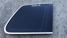 Стекло кузовное глухое правое Volkswagen Touareg (I) 2002-2010    