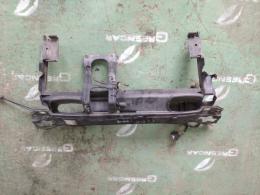 Панель передняя (Телевизор) Mercedes C-Class (W203) 2000-2008