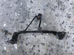 Кронштейн правый Audi A4 (B6) 2000-2006