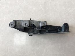 Петля капота правая Mercedes S-Class (W220) 1998-2005