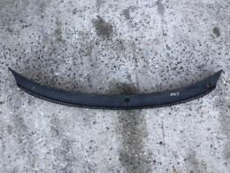 Планка под лобовое стекло (Жабо) Volkswagen Passat (B5+) 2000-2005