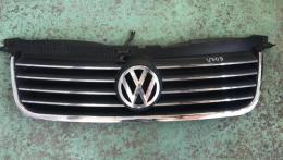 НЕТ В НАЛИЧИИ Решетка радиатора Volkswagen Passat (B5+) 2000-2005