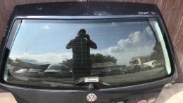 Стекло двери багажника Volkswagen Passat (B5+) 2000-2005
