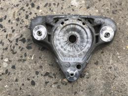 Кронштейн переднего амортизатора Audi A4 (B6) 2000-2006