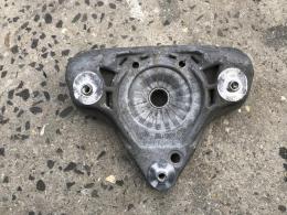 Кронштейн переднего амортизатора Audi A4 (B6) 2000-2006