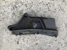 Планка под лобовое стекло (Жабо) правая Mercedes E-Class (W210) 1995-2003