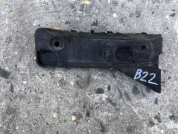 Кронштейн переднего бампера правый Audi A4 (B6) 2000-2006
