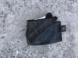 Корпус воздушного фильтра Audi A4 (B6) 2000-2006