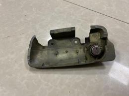Кронштейн ручки передней левой двери Opel Zafira (A) 1999-2005 