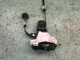 Замок задней левой двери Volkswagen Passat (B5+) 2000-2005