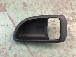 Накладка ручки задняя левая Hyundai Santa Fe (I) 2000-2005
