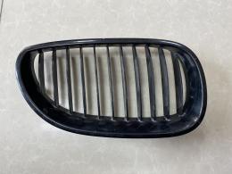 Решетка радиатора правая BMW 5 Series (E60) 2002-2010