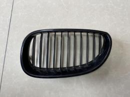 Решетка радиатора левая BMW 5 Series (E60) 2002-2010