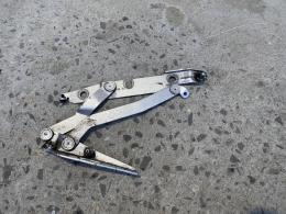 Петля крышки багажника левая Audi A4 (B6) 2000-2006