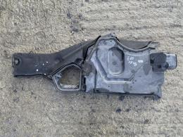 Корпус салонного фильтра левый BMW 5 Series (E60) 2002-2010