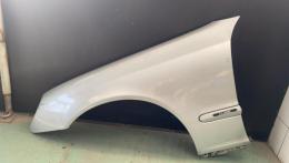 Крыло переднее левое Mercedes C-Class (W203) 2000-2008 