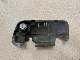 Кронштейн ручки передней левой двери Opel Astra (G) 1998-2009