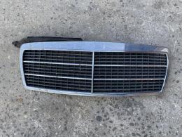 НЕТ В НАЛИЧИИ Решетка радиатора Mercedes E-Class (W210) 1995-2003