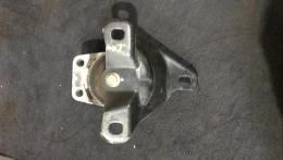 Опора двигателя правая Ford Mondeo (III) 2000-2007  
