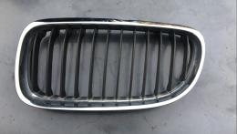 Решетка радиатора левая BMW 3 Series (E90;E91) 2005-2013 