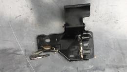 Крючок капота Volkswagen Touareg (I) 2002-2010
