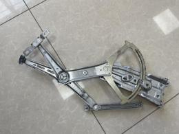 Стеклоподъемник передней правой двери Opel Astra (H) 2004-2014