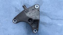 Кронштейн двигателя задний Opel Signum 2003-2008