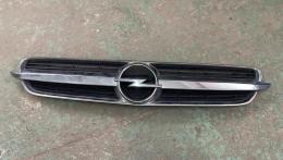 Решетка радиатора Opel Vectra (C) 2002-2008