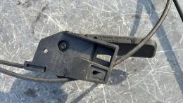 Кронштейн ручки открывания капота Skoda Fabia (I) 1999-2007