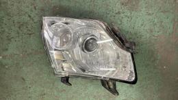 Фара правая Mitsubishi Pajero (IV) 2006>