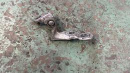Петля передней правой двери верхняя Ford C-Max (I) 2003-2010 