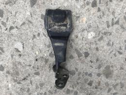 Петля стекла двери багажника левая Honda Pilot (II) 2008-2015