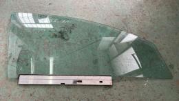 Стекло передней правой двери Opel Signum 2003-2008