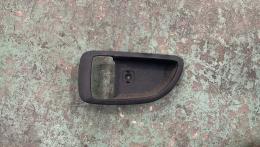 Накладка ручки передняя левая Hyundai Santa Fe (I) 2000-2005  