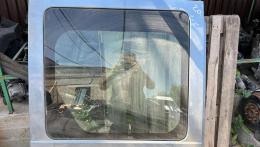 Стекло правой сдвижной двери Ford Tourneo Connect (I) 2002-2013