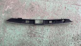 Накладка крышки багажника Mercedes C-Class (W204) 2006-2015