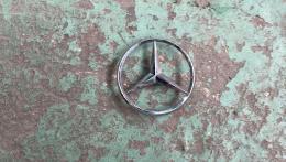 Эмблема на крышку багажника Mercedes C-Class (W204) 2006-2015