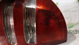 Фонарь задний левый Mercedes C-Class (W203) 2000-2008