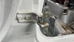 Петля задней левой двери нижняя Mitsubishi ASX (I) 2010>