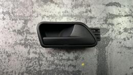 Ручка передней правой двери Volkswagen Caddy (III) 2004-2015