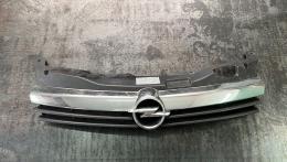 Решетка радиатора Opel Astra (H) 2004-2014