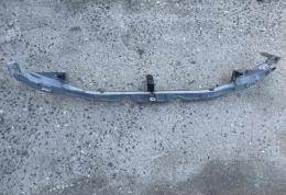 Кронштейн переднего бампера Nissan Elgrand (E51) 2002-2010