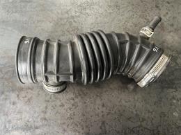 НЕТ В НАЛИЧИИ Патрубок воздушного фильтра Nissan Elgrand (E51) 2002-2010